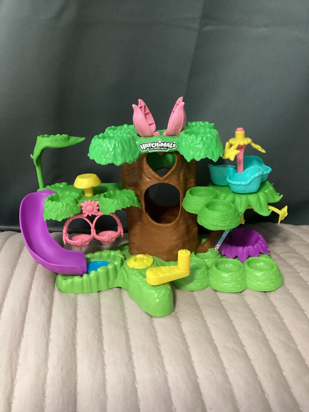 Hatchimals Playset treehouse